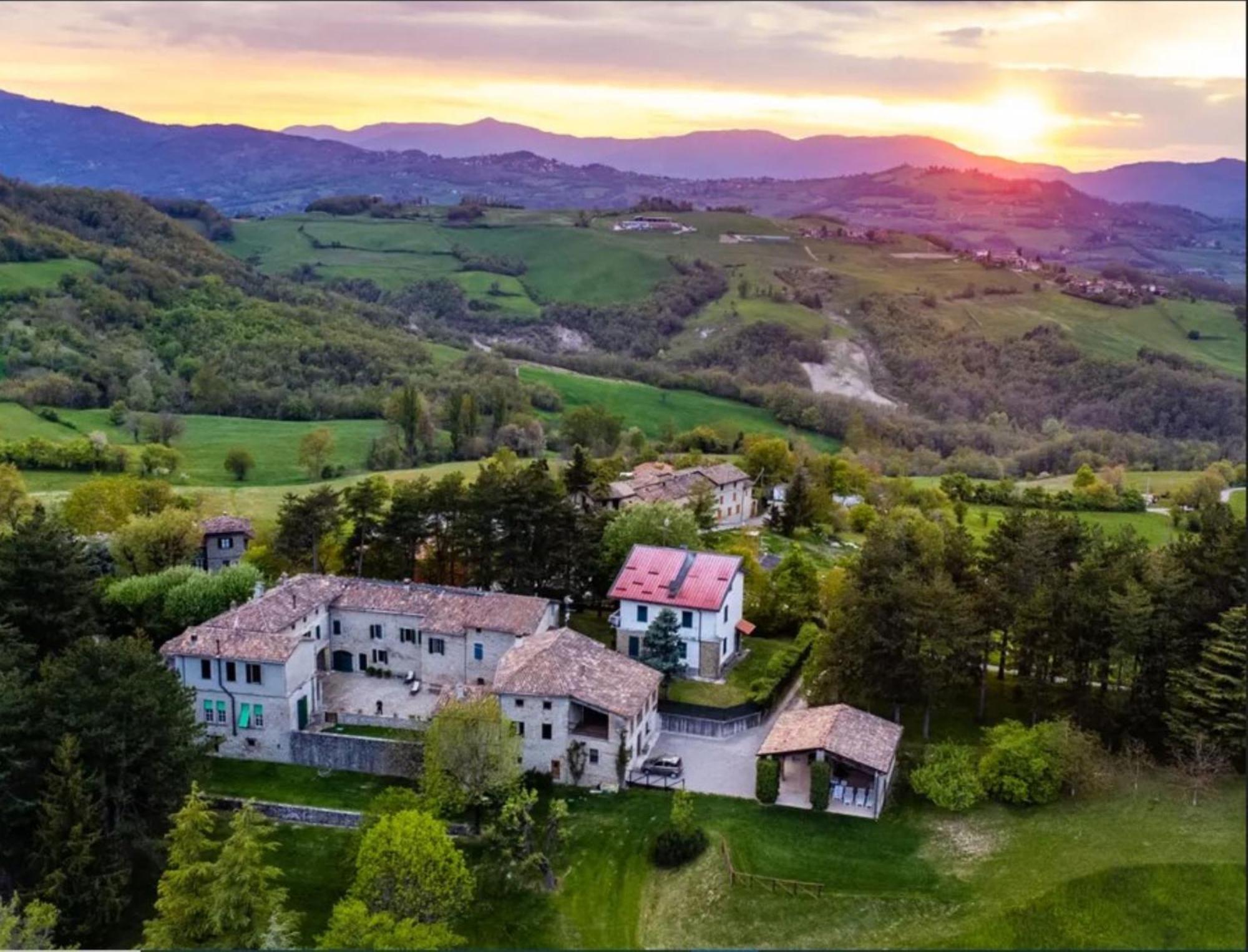 La Corte Bonomini Bed & Breakfast Neviano degli Arduini Bagian luar foto