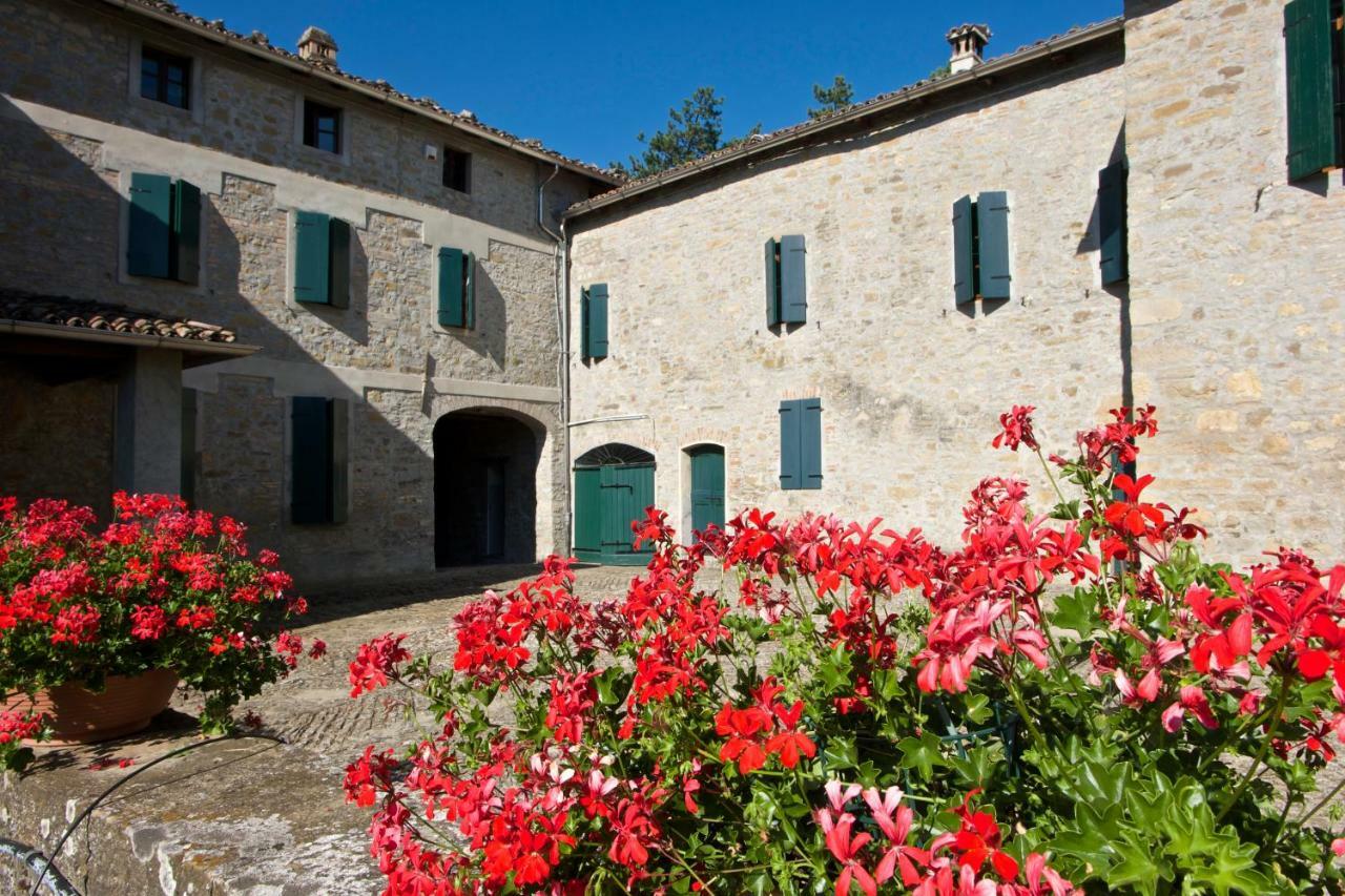 La Corte Bonomini Bed & Breakfast Neviano degli Arduini Bagian luar foto